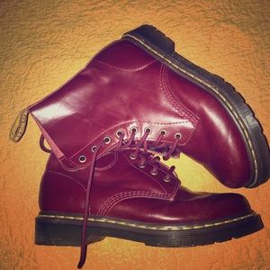 Women’s Dr. Martens Size 6